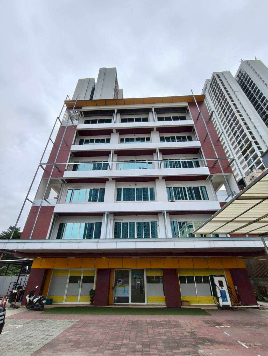 北榄府 | Bangna Km.7区域 写字楼出租 6层楼 300平米++/层 每层97,500~101,500泰铢/月 