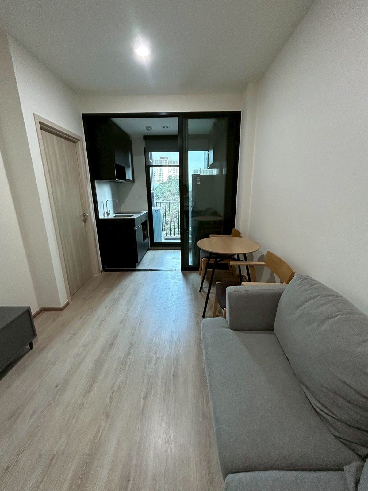 辉煌区 | Nue District R9 公寓出租 1卧 30平米 20,000泰铢/月