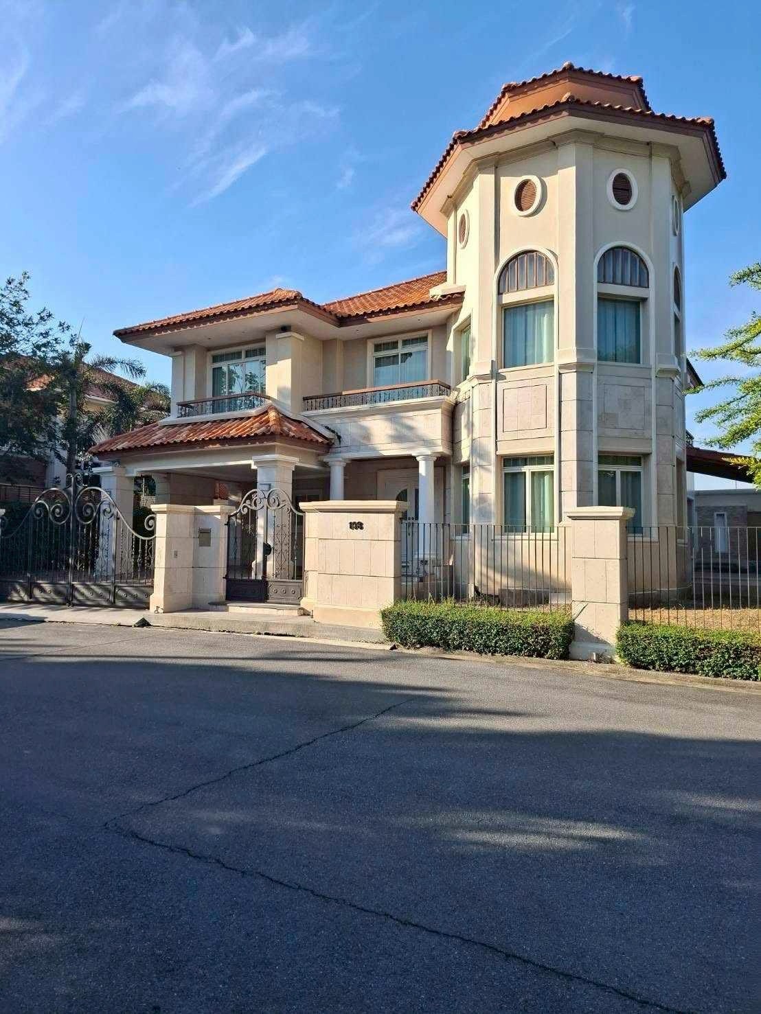 沙攀松区 | Greenery Ville 独栋别墅出租 4卧 340平米 100,000泰铢/月