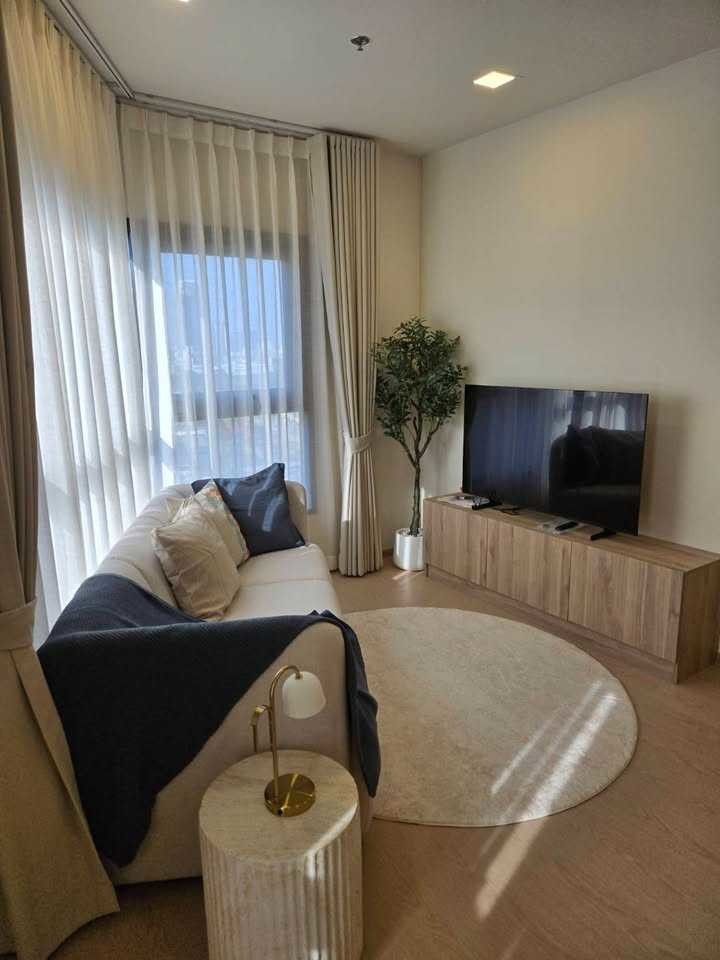 辉煌区 | The Base Urban Rama 9 公寓出租/售 2卧 58平米 出租40,000泰铢/月，出售760万泰铢