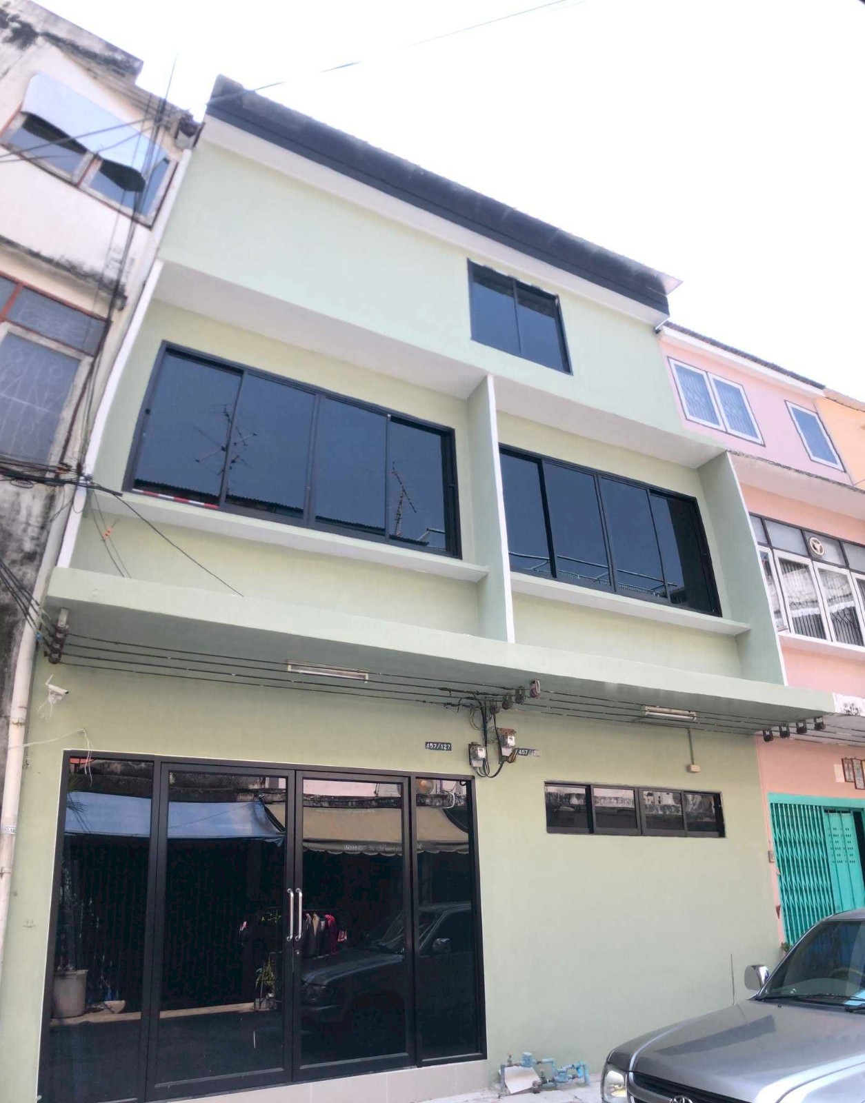 曼柯廉区 | Rama3 — Charoen Rat，Charoen Krung区域 商铺出租/售 3层 240平米 出租30,000泰铢/月，出售650万泰铢