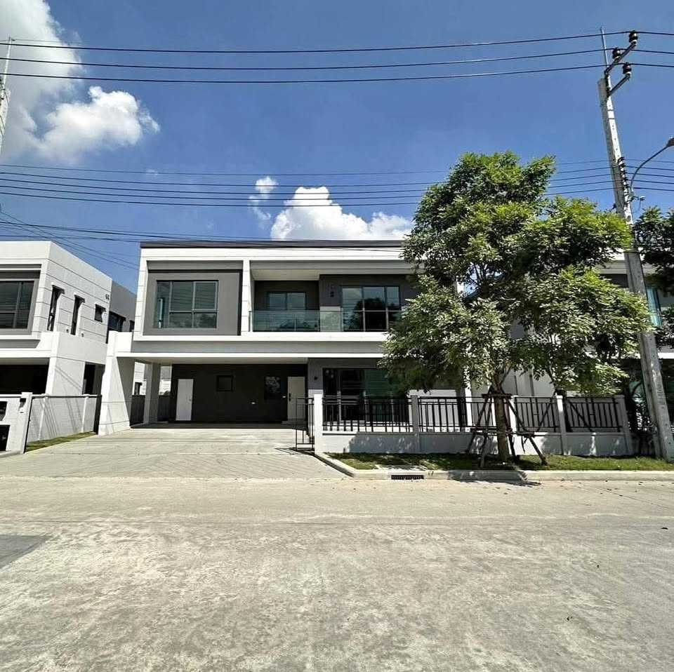 北榄府 | Centro Bangna 独栋别墅出租/售 4卧 289平米 出租120,000泰铢/月，出售1780万泰铢