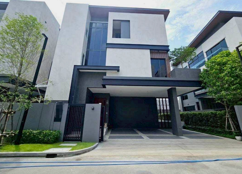 曼甲必区 | The Honor Yothinpattana 独栋别墅出租 5卧 480平米 250,000泰铢/月