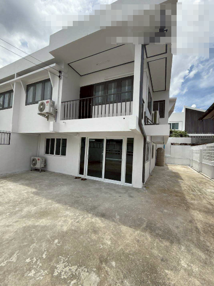 拉抛区 | Lat Phrao — Chok Chai 家庭办公室出租 3卧 200平米 40,000~45,000泰铢/月（可注册公司）