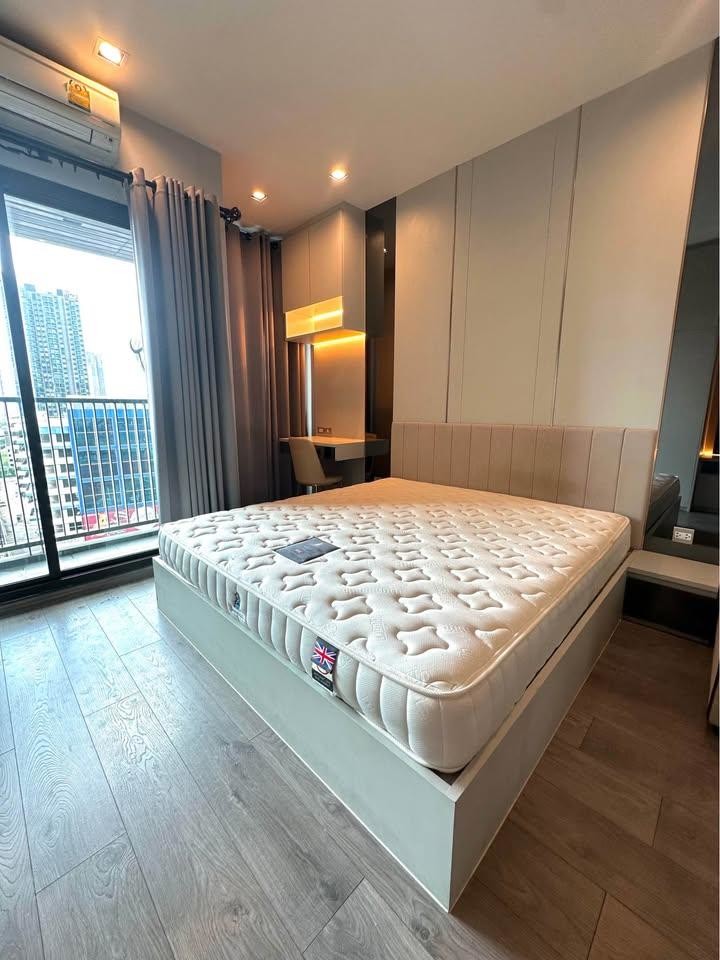 乍都节区 | Whizdom Avenue Ratchada-Ladprao 公寓出租/售 单间 28.35平米 出租15,000泰铢/月，出售350万泰铢