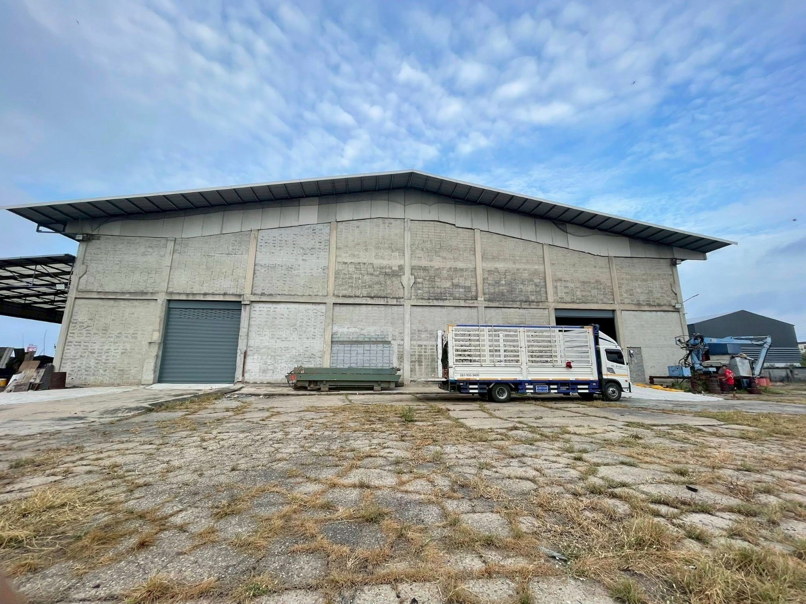 暖武里府 |【紫色区】Bang Bua Thong区域 大型工厂出租 2,640平米 每平米129泰铢/月