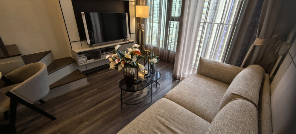 机会难得！【中国业主/急售】邻铃区 | KnightsBridge Space Rama9 公寓出售 1卧 32平米 现特价仅 410 万泰铢