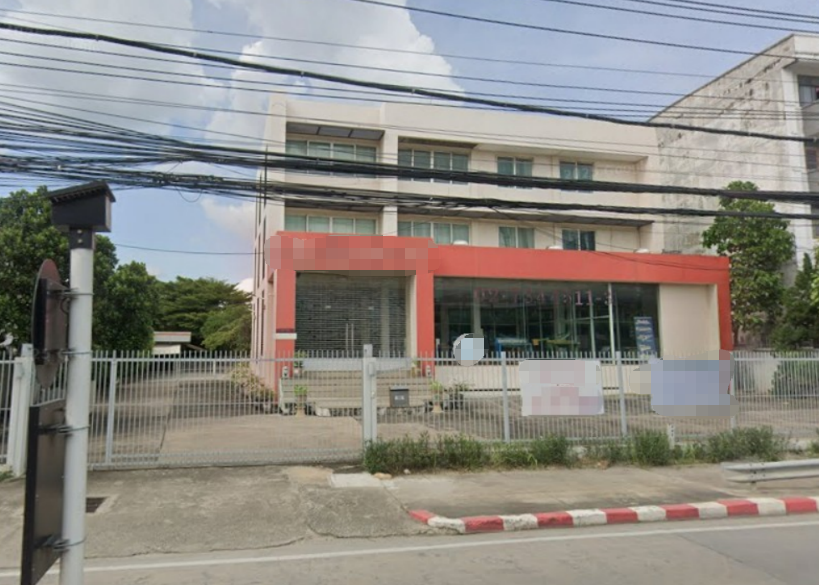 拉甲邦区 | Lat Krabang, Suvarnabhumi 展厅出租/售 340++平米 出租150,000~300,000泰铢/月，出售1.7亿泰铢