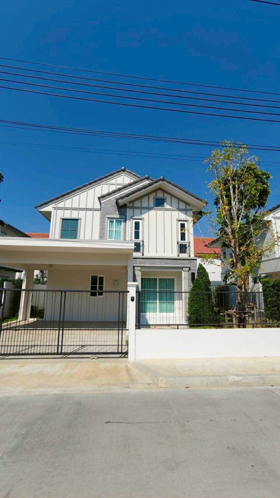 北榄府 | Villaggio 3 Srinakarin-Bangna 独栋别墅出租 4卧 160平米 75,000泰铢/月（可养小狗）