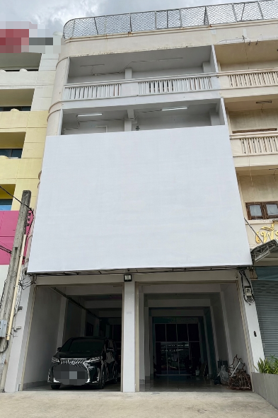 萱銮区 | 黄金地段｜诗纳卡琳路（Srinakarin Road）商业出租 1,100平米 170,000泰铢/月