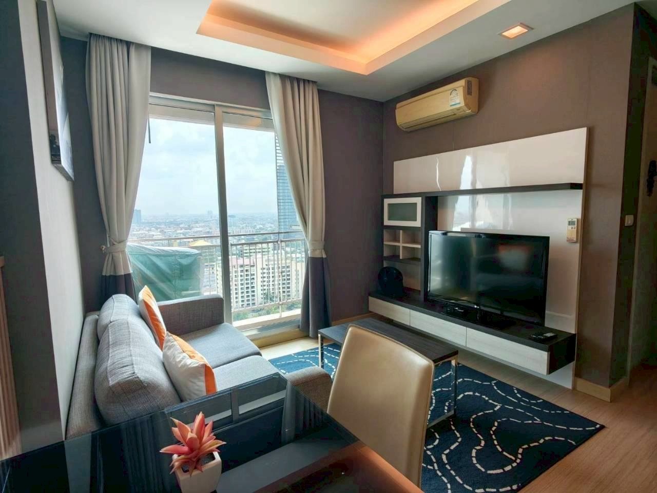 辉煌区 | Thru Thonglor 公寓出租 1卧 31平米 17,000泰铢/月