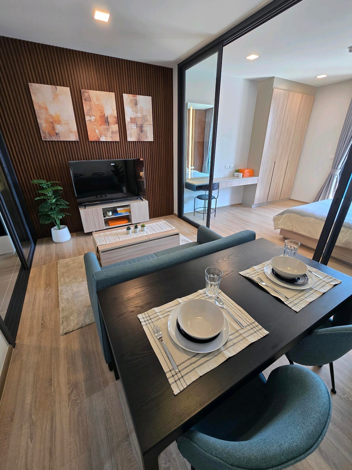 拉差贴威区 | XT Phayathai 公寓出租 1卧 42平米 23,000泰铢/月