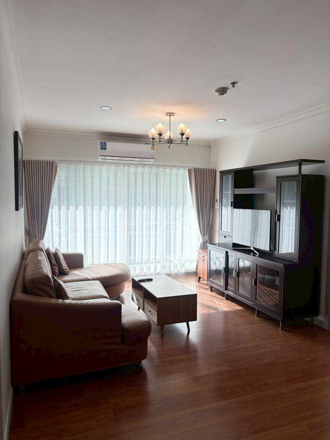 瓦他那区 | Grand Parkview Asoke 公寓出租 3卧 120平米 60,000泰铢/月