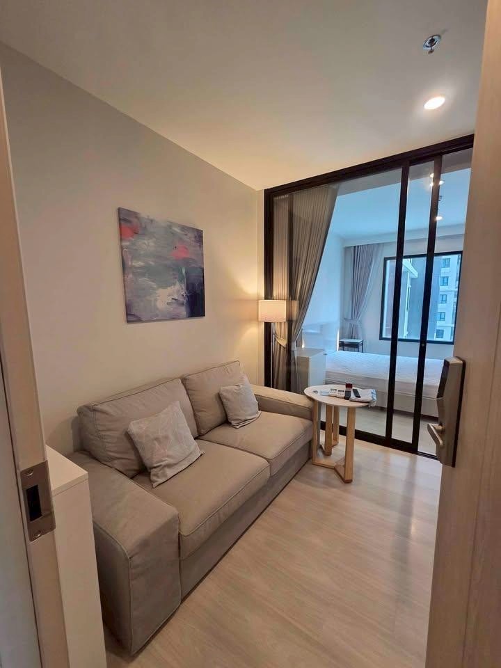 辉煌区 | Life Asoke 公寓出租 1卧 30平米 17,500泰铢/月