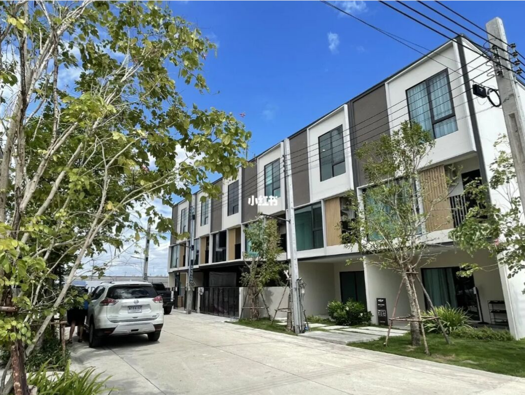 【中国业主】北榄府 | Altitude Kraf Bangna 联排别墅出租 2卧 88平米 25,000泰铢/月