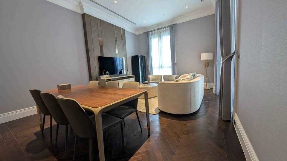 巴吞旺区 | 98 Wireless 公寓出租 3卧 245平米 450,000泰铢/月