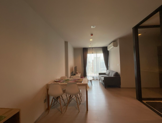 拉差贴威区 | Life Asoke Rama9 公寓出租 2卧 60平米 35,000泰铢/月