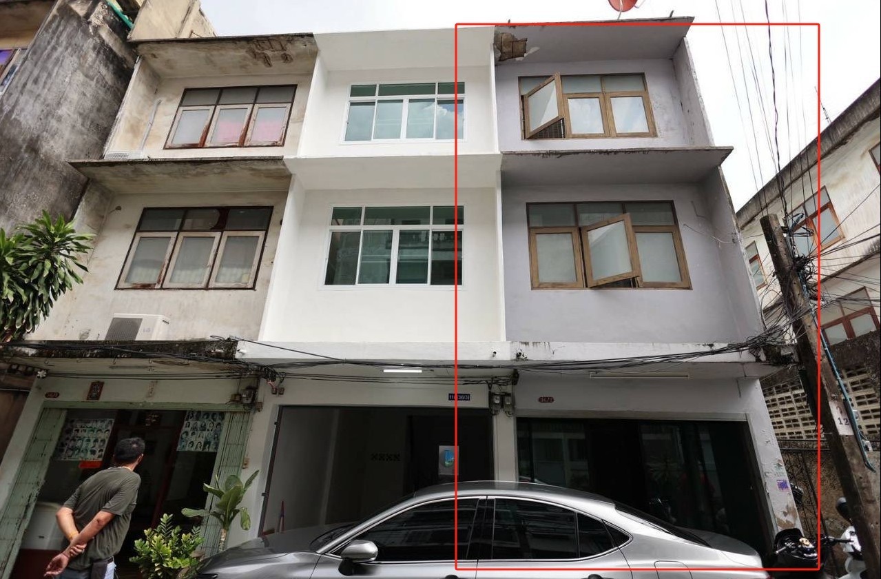 沙吞区 | Home Office — Sathorn黄金地段 联排别墅出租 2-4房 180平米 45,000泰铢/月