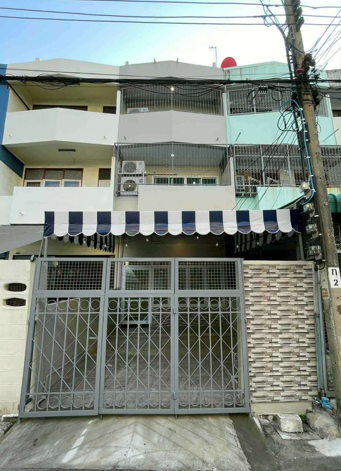 帕卡隆区 | Sukhumvit — Bang Chak区域 联排别墅出租 2卧 209平米 45,000泰铢/月