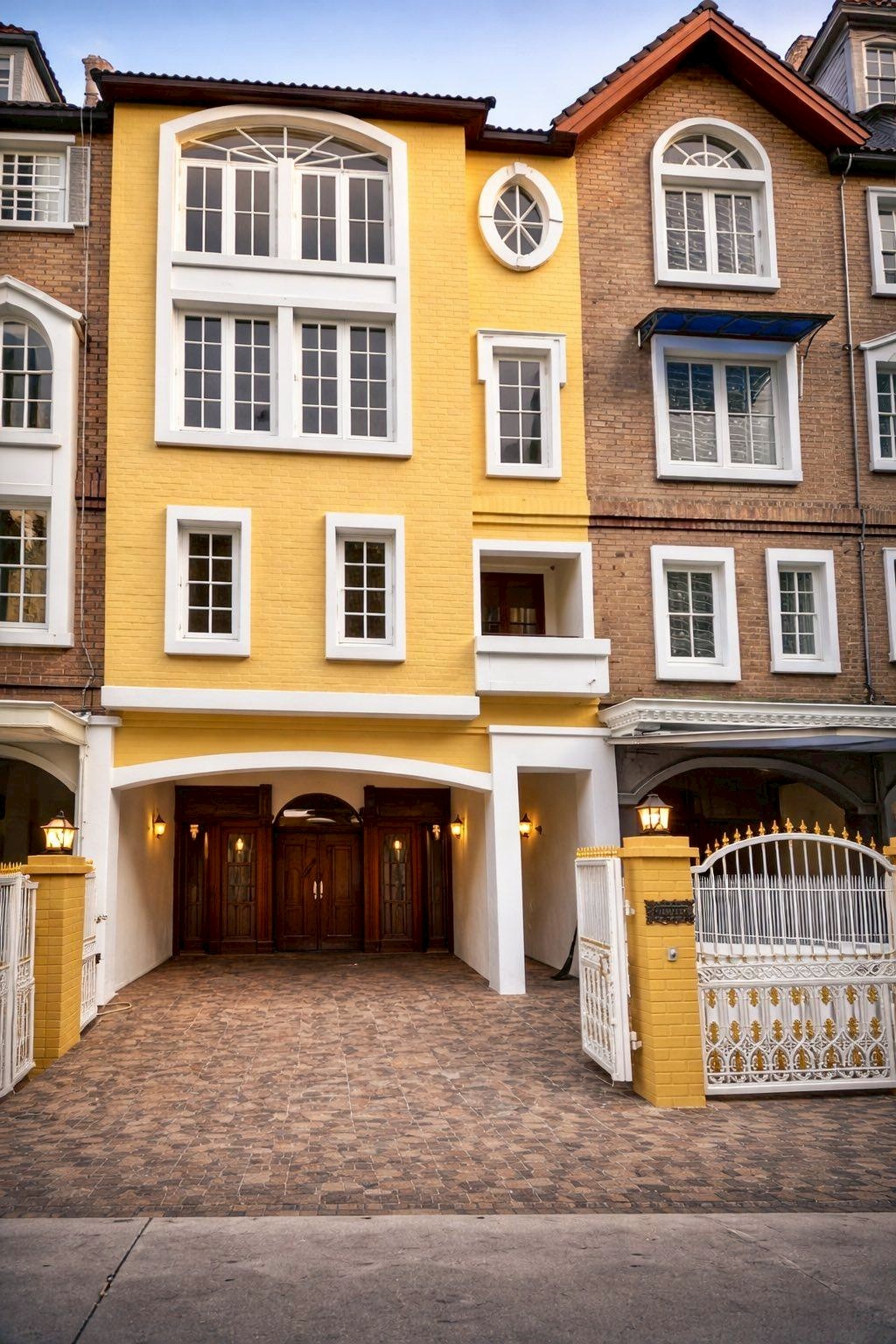 然那华区 | Yenakart Residence 别墅出 联排别墅出租 4卧 450平米 出租120,000 - 150,000泰铢/月（可注册公司）