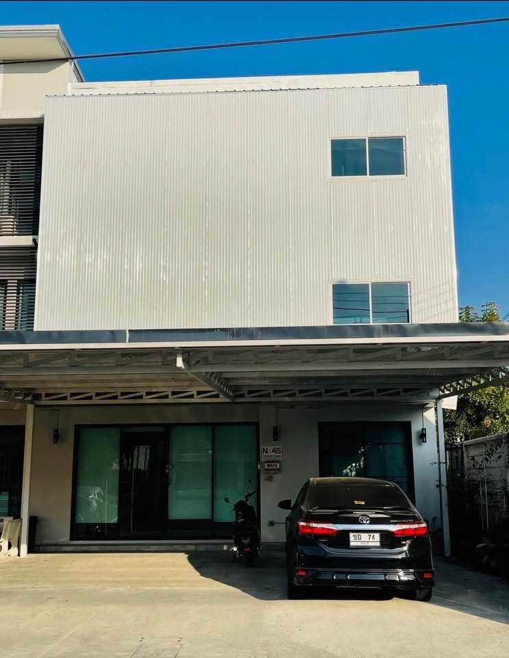 北榄府 | Bang Phli — Bangna地段 商铺出租 4卧 350平米 52,000泰铢/月（可注册公司）