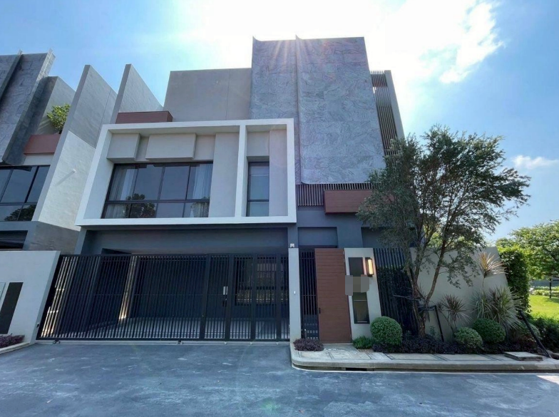 曼甲必区 | Bugaan Krungthep Kreetha 豪华别墅出租 4卧 430平米 250,000泰铢/月