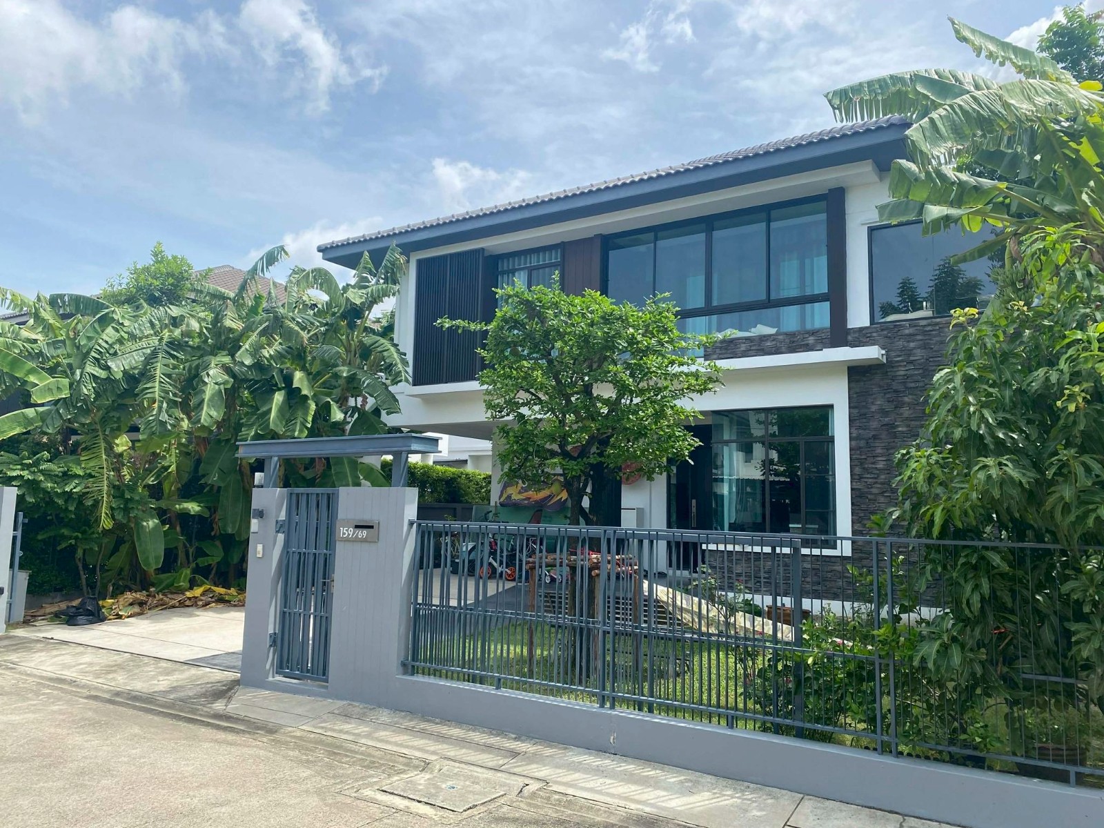 北榄府 | Mantana Srinakarin – Bangna 独栋别墅出租 4卧 206平米 65,000泰铢/月