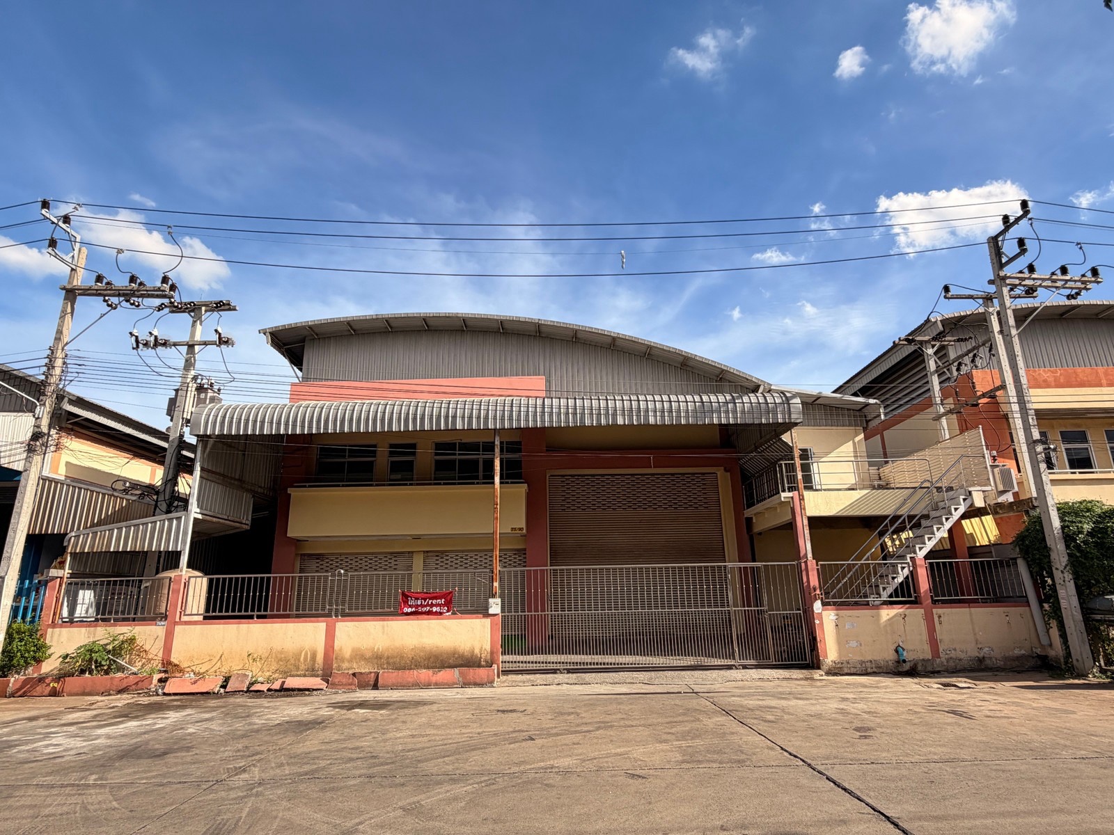 曼谷 巴吞他尼府| MMC工业园区厂房/仓库出租 968平方米 租金120,000泰铢/月