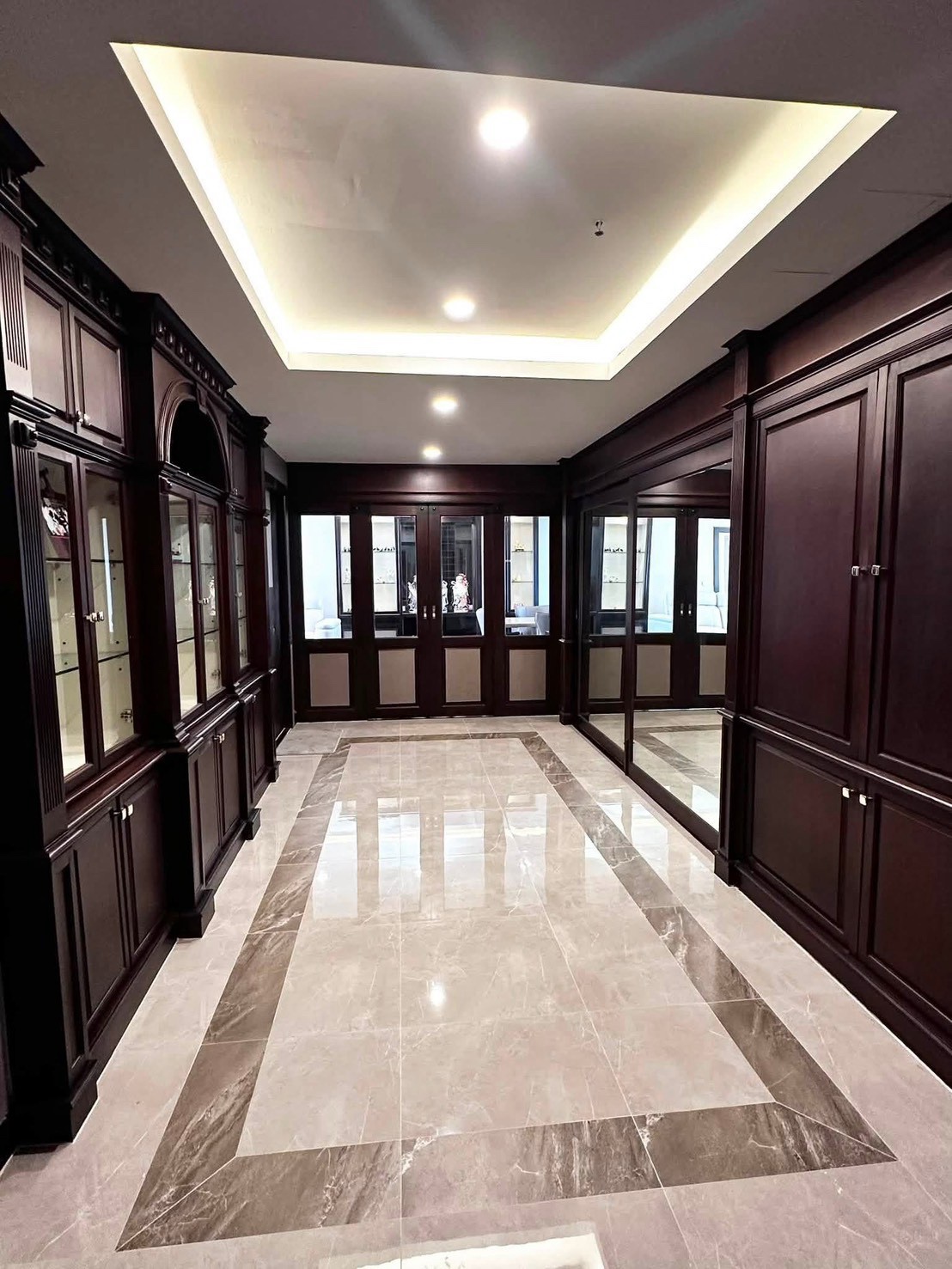 曼谷 焦通区 | Riverside Villa Condominium湄南河景公寓出租/出售 3卧3卫200平方米 租金55,000泰铢/月 售价23,500,000泰铢