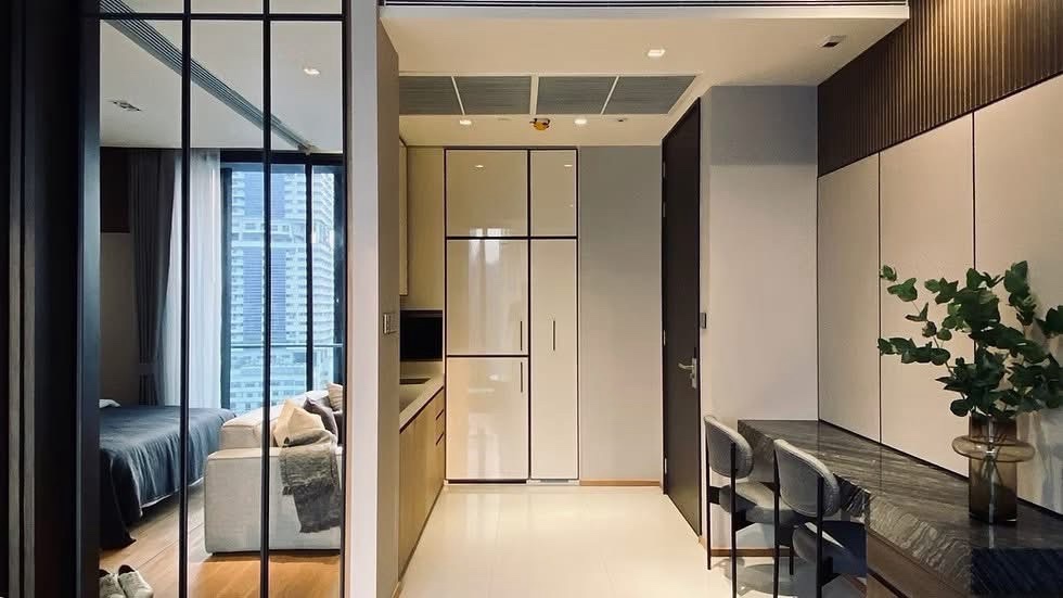 曼谷 瓦塔纳区 | BEATNIQ Sukhumvit 32公寓出售/出租 1卧1卫43.42平方米 租金50,000泰铢/月 售价16,000,000泰铢