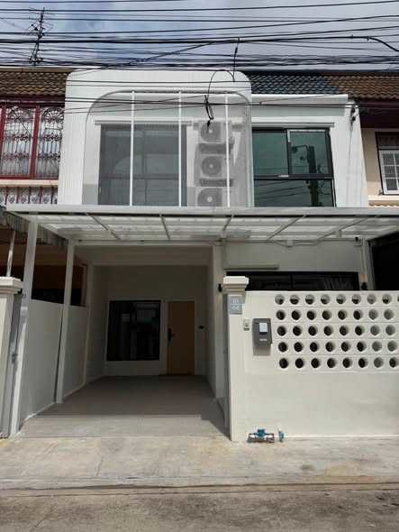 曼谷 空堤区 | Sukhumvit 48联排别墅出租 3卧4卫130平方米 租金58,000泰铢/月 宠物友好