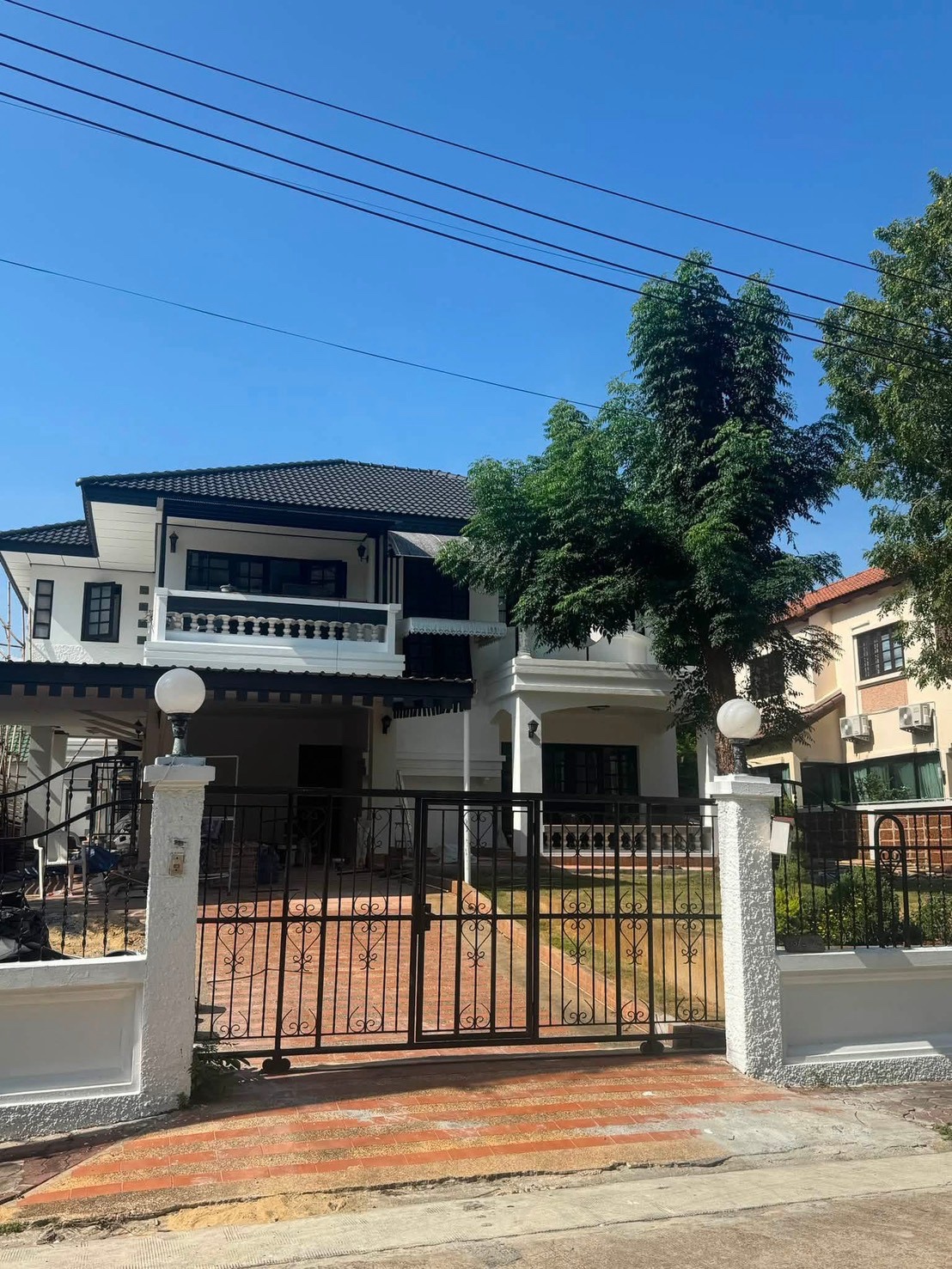曼谷 北榄府 | Ladawan Sridan 14独栋别墅出租 119平方哇 4卧5卫 租金90,000泰铢/月 可养宠物