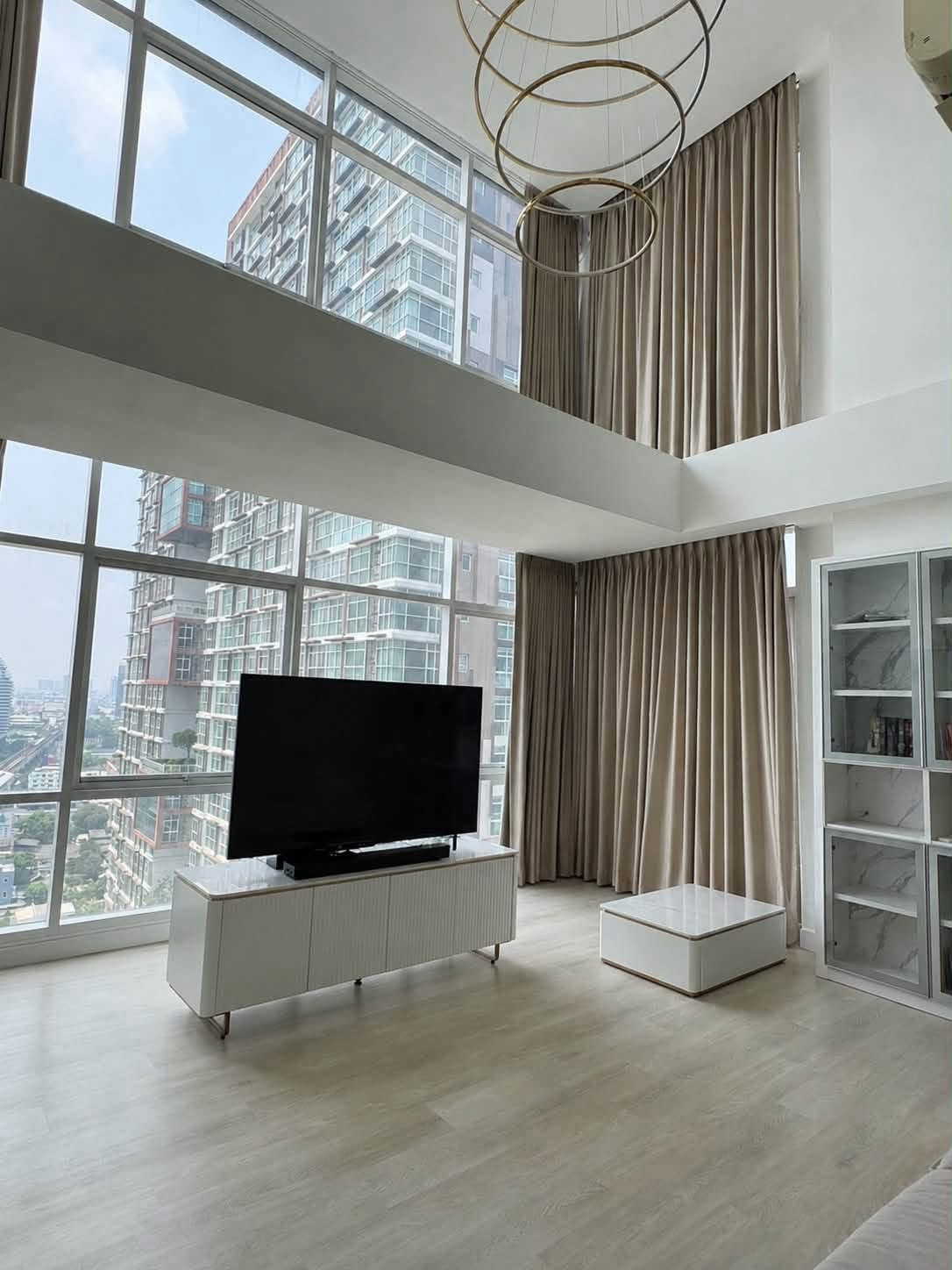 曼谷 邦纳区 | The Coast Bangkok Duplex复式公寓出租 2卧3卫139平方米 租金75,000泰铢/月 可养宠物
