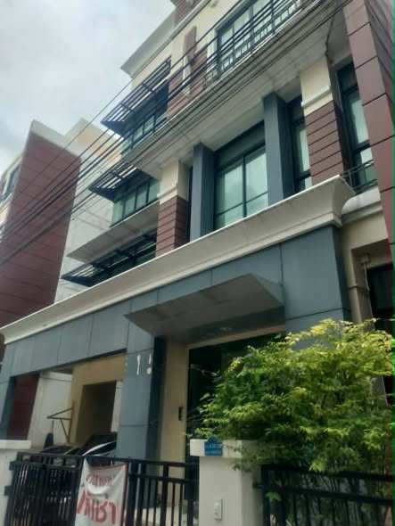 曼谷 拉抛区| Klang Muang Urbanion Ladprao–Chokchai 4办公室/住宅出租 515平方米 租金95,000–100,000泰铢/月  可办理公司注册