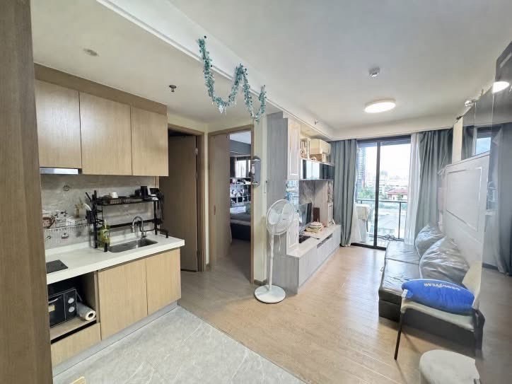 曼谷 沙吞区 | Regal Condo Sathorn–Narathiwas公寓出租/出售 1卧1卫35平方米 租金17,500泰铢/月｜售价4,300,000泰铢