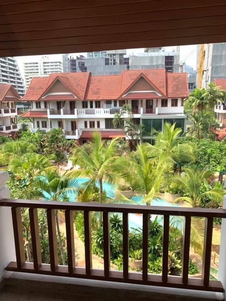 曼谷 瓦他那区 | Villa 49四层联排别墅出租 3+1卧4卫400平方米 租金90,000泰铢/月 接受养宠物​
