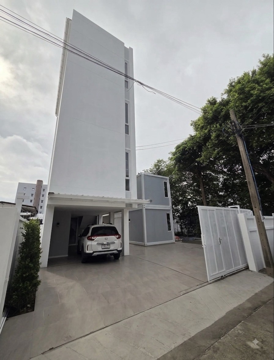 曼谷 拉抛区 | Lat Phrao–Wang Hin 32四层新建Home Office出售/出租 3卧4卫 租金65,000泰铢/月｜售价14,500,000泰铢 可注册公司