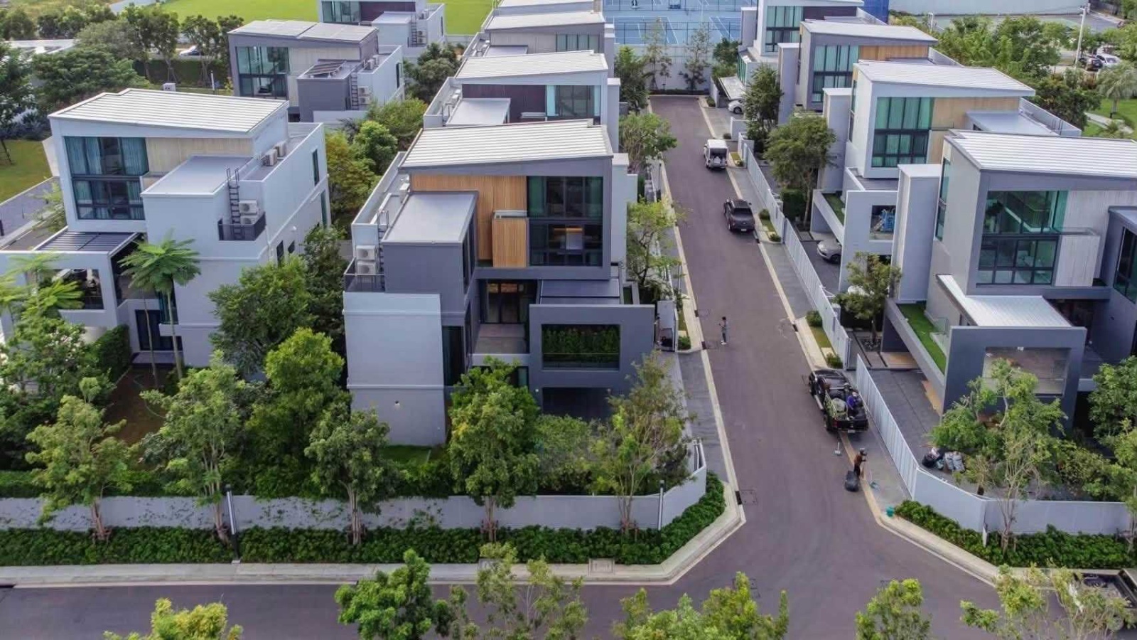 曼谷 拉甲邦区 | VIVE Krungthep Kreetha独栋别墅出售/出租 421平方米 4卧5卫｜租金280,000泰铢/月｜售价4,700万泰铢