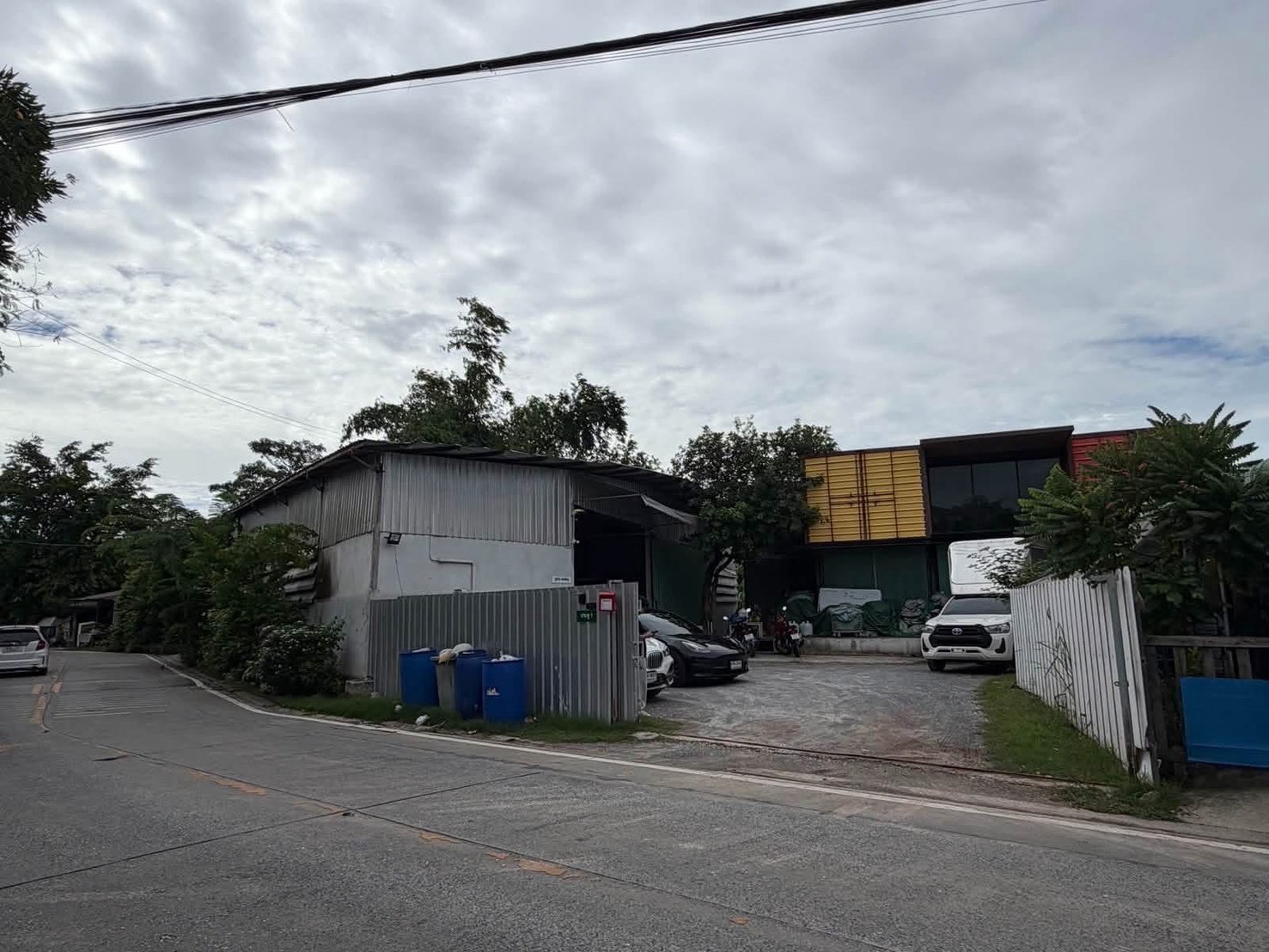曼谷 塔威瓦他纳区| Phutthamonthon Sai 2仓库出租 400平方米 租金49,000泰铢/月，可注册公司