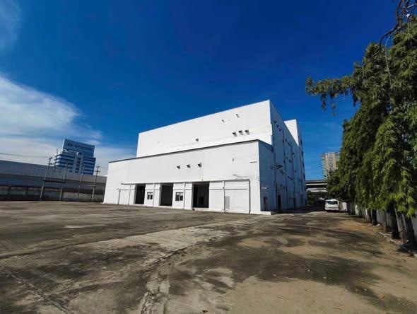 曼谷 廊曼区 | Vibhavadi Rangsit 64大型办公室出租 10,000平方米 租金2,500,000泰铢/月，可注册公司