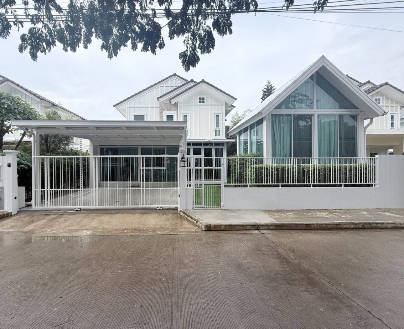北榄府 邦披县 | Villaggio 2 Srinakarin–Bangna独栋别墅出租 4卧4卫200平方米 租金89,000泰铢/月