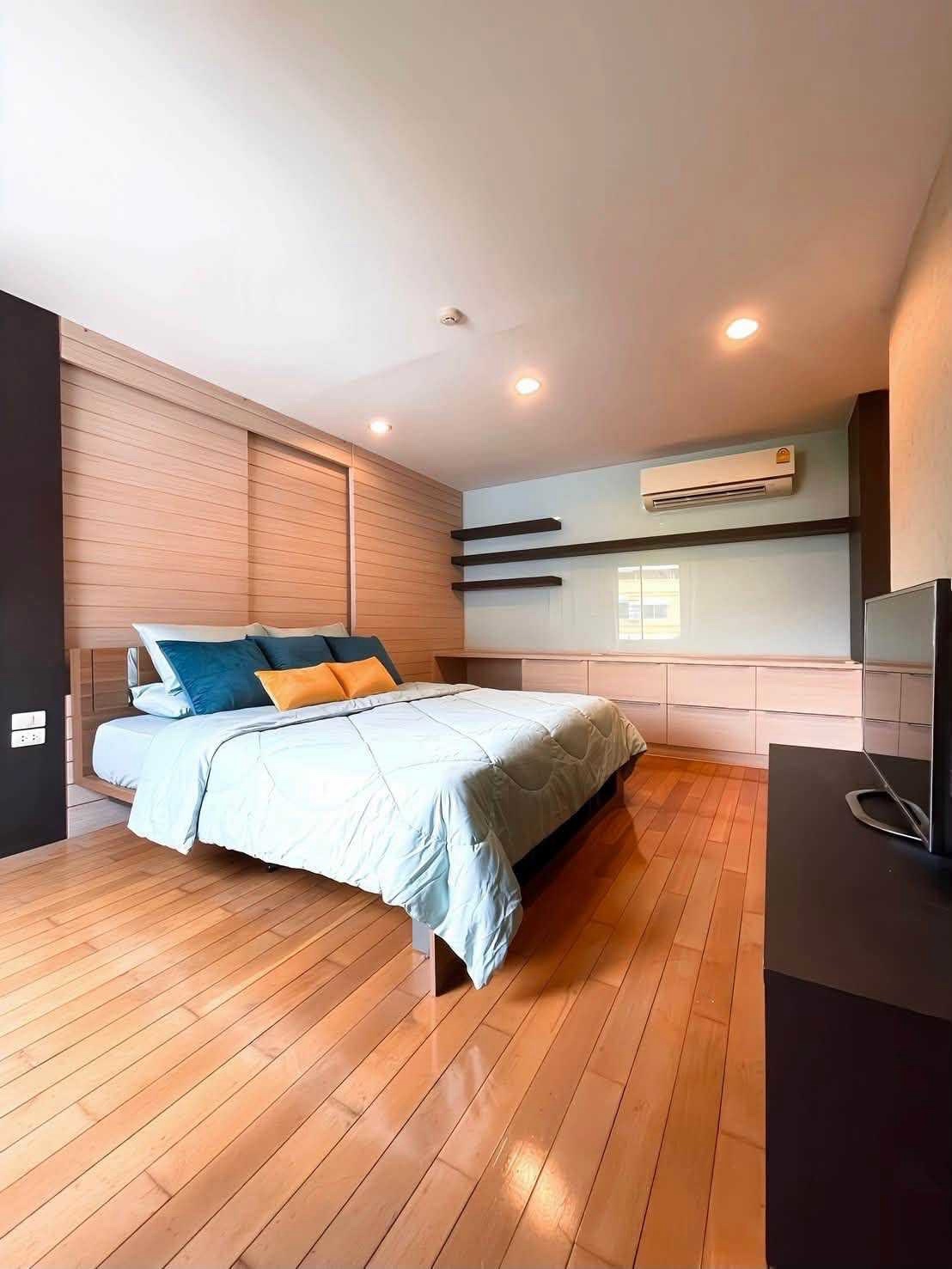 曼谷 瓦他那区 | The Rise Sukhumvit 39公寓出租 2卧95平方米 租金55,000泰铢/月