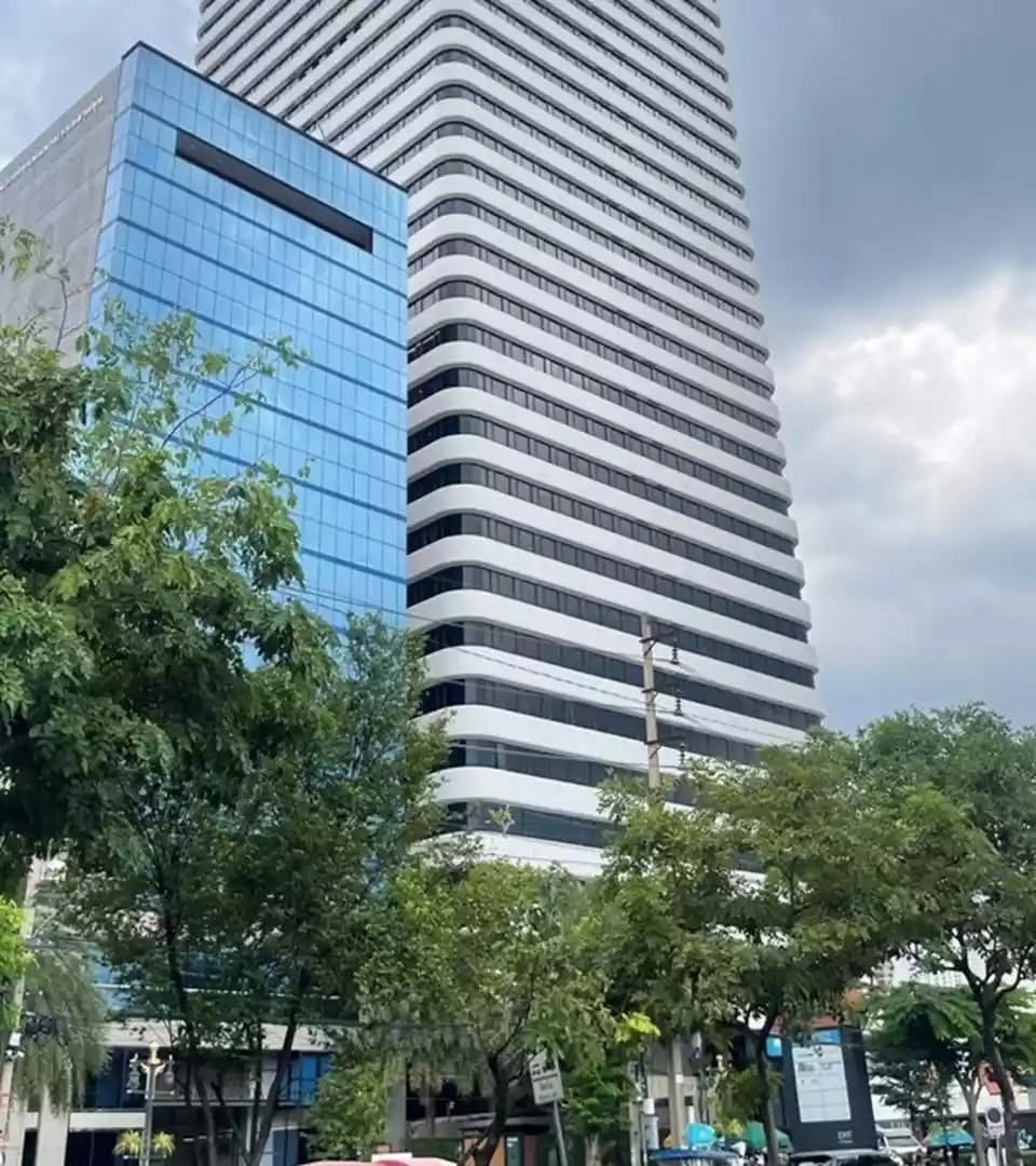 曼谷 瓦他那区 | Ocean Tower 1办公室出租 269平方米 租金525泰铢/平方米/月，可注册公司