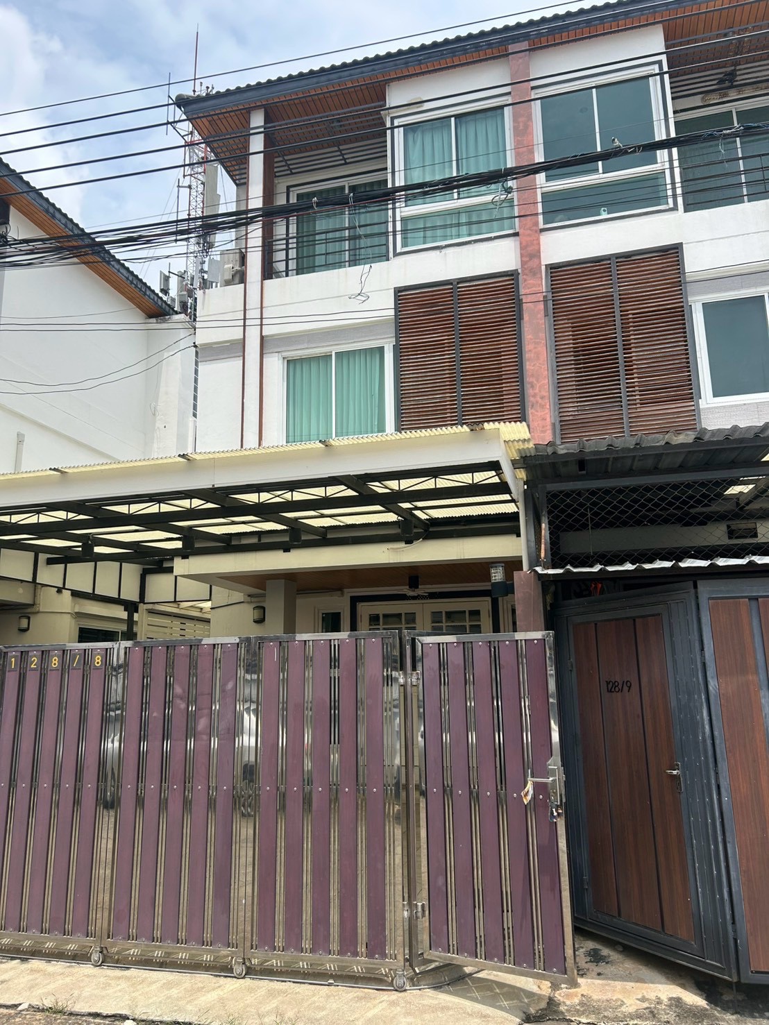 曼谷 汇权区 | Sutthisan 20巷3层独栋住宅出租 3卧4卫25平方哇 租金45,000泰铢/月