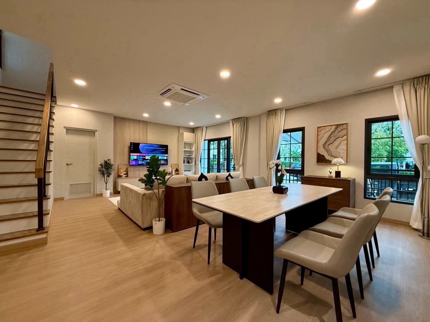 北榄府 邦披县 | Centro Bangna Phase 2独栋别墅出租 4卧5卫265平方米 租金120,000泰铢/月