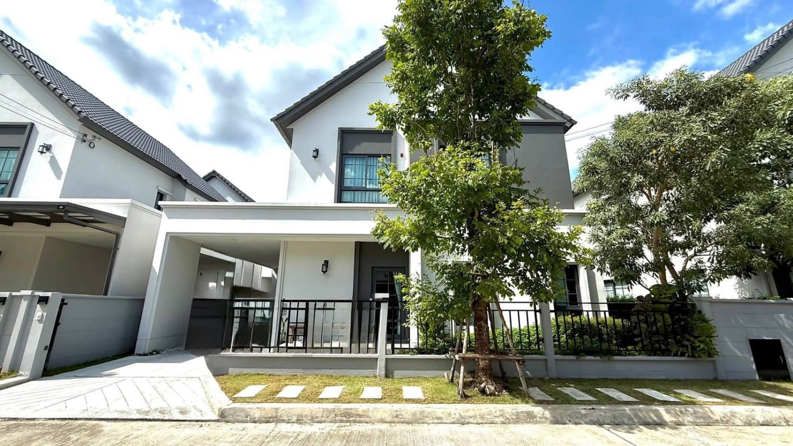 北榄府 邦披县| CENTRO Bangna Phase 2独栋别墅出租 4卧4卫231平方米 租金95,000泰铢/月起