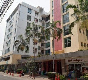辉煌区 | Ratchada City 18 公寓出售 1卧 37.59平米 160万泰铢