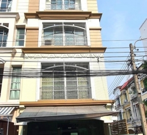 乍都节区 | Baan klang muang Ratchada-Ladprao 办公别墅出租 5卧 340平米 65,000泰铢/月（可用于注册公司）