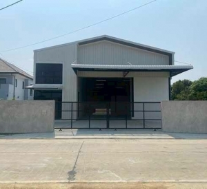 暖武里府 | Bang Kruai - Salaya 带办公室的仓库出租 204平米 40,000泰铢/月