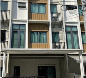 巴威区 | PLEX Onnut-Wongwaen 联排别墅出租 3卧 150平米 40,000泰铢/月（可用公司名义租房）